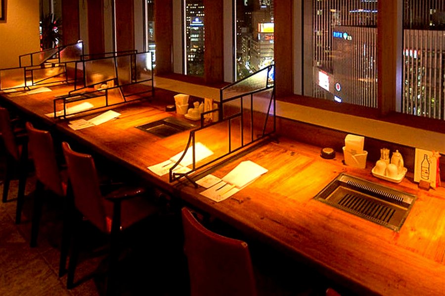 ぴょんぴょん舎 GINZA UNA店 店内